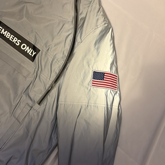 Members Only Half Zip Reflective Light Puffer - Picture 4 of 8